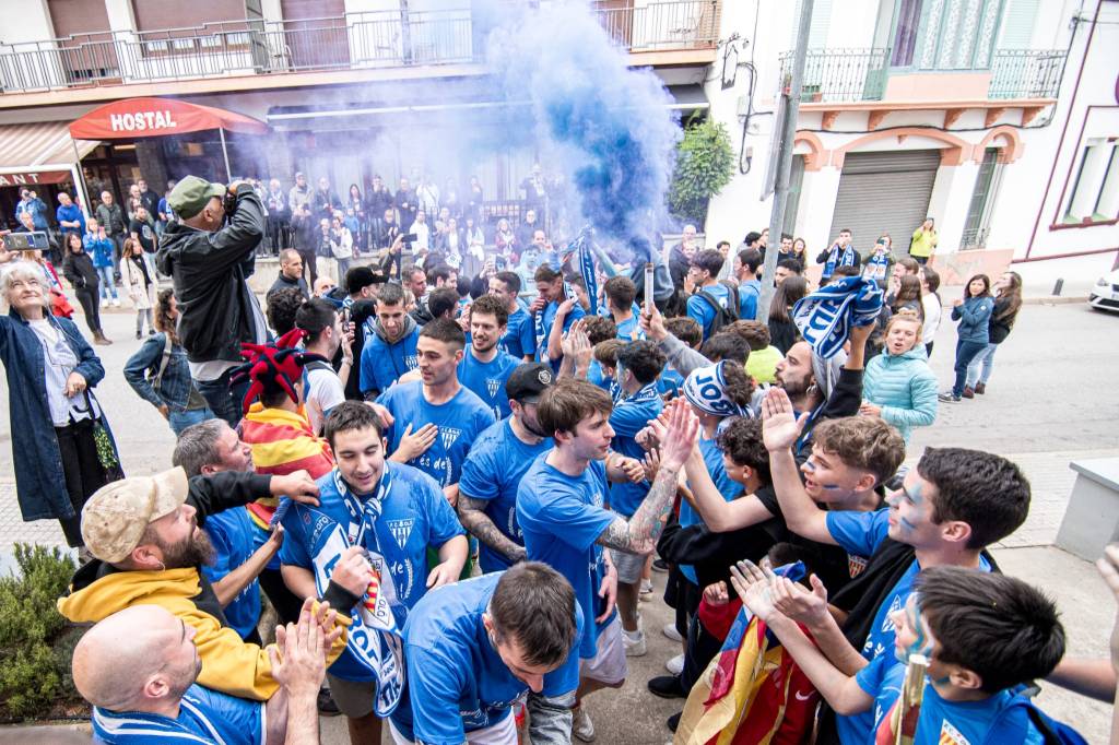 El FC Oló aconsegueix un ascens històric a primera&nbsp;catalana